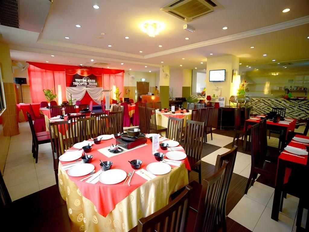 City Times Hotel Kuantan Exterior foto