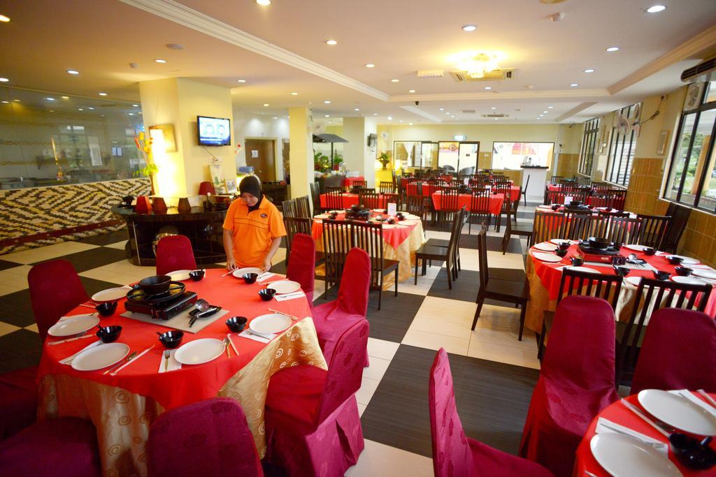 City Times Hotel Kuantan Exterior foto